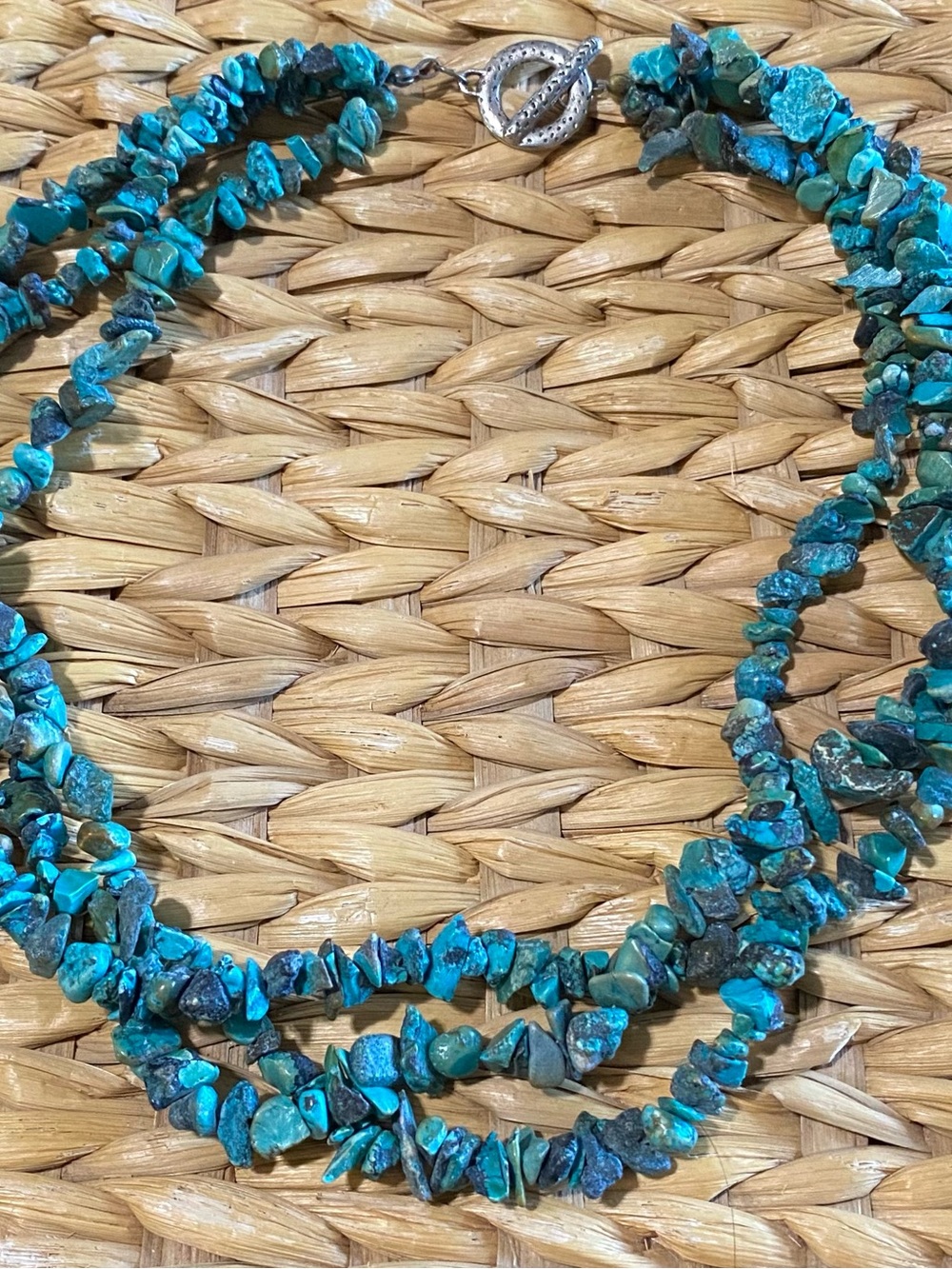 Vibtage Triple Strand Turquoise Chip Necklace - Blue Green with toggle clasp!